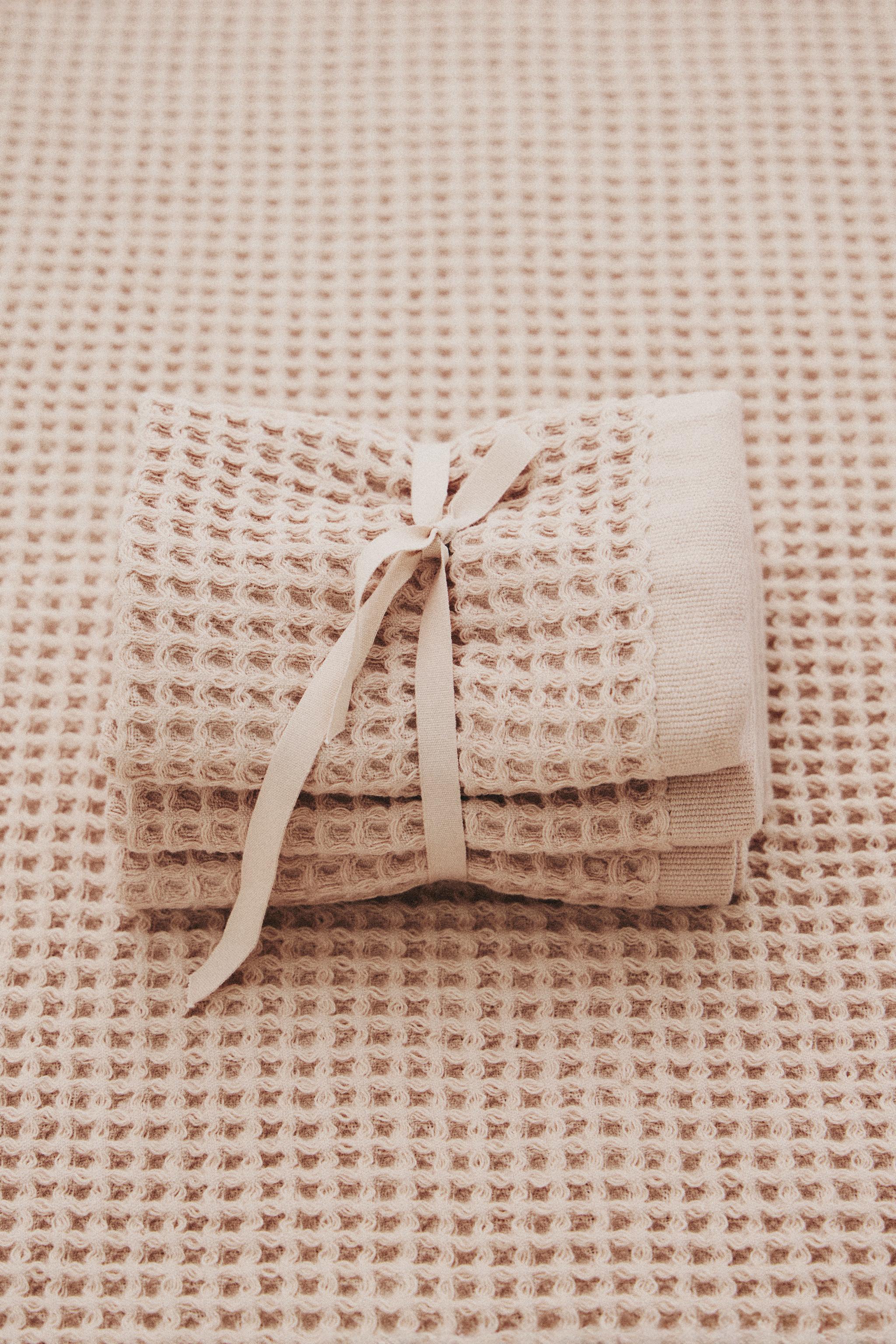 WAFFLE COTTON HAND TOWEL (PACK OF 3)